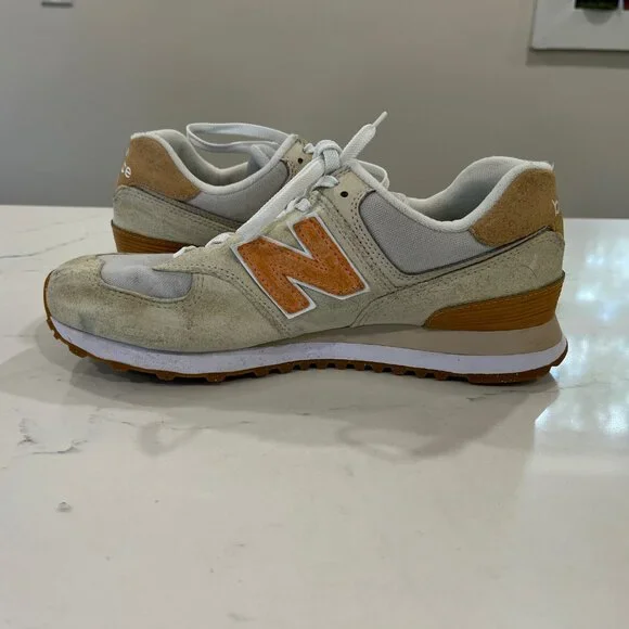 New Balance 574 Women's Tennis shoes size 9 Beige - Picture 4 of 8